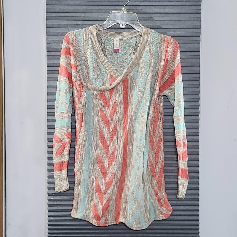 No Boundaries junior womans sweater size junior small 3-5